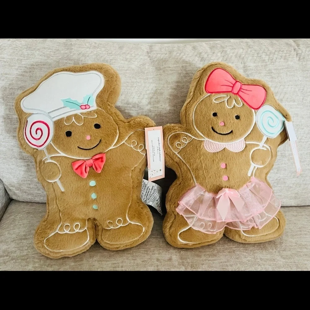 Cupcakes and Cashmere Christmas Faux Fur Gingerbread lollipop Boy Pillow 🍭